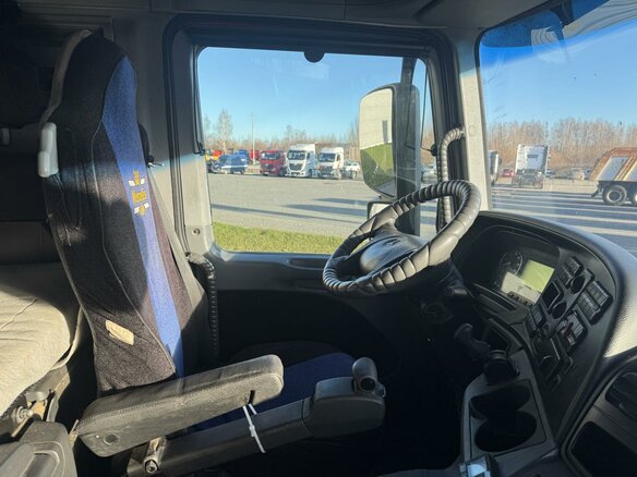 2013 Mercedes-Benz Actros, красный, 2950000 рублей - вид 18