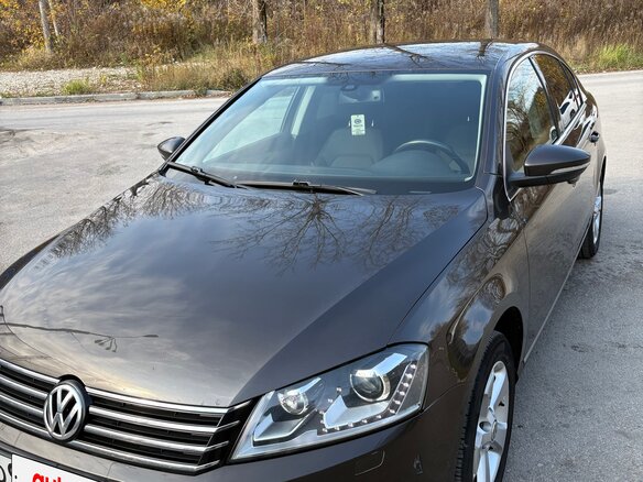 2013 Volkswagen Passat B7, коричневый, 1190000 рублей - вид 2
