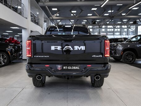 2026 Ram 1500 Crew Cab V Рестайлинг, чёрный, 9890000 рублей, вид 5