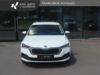 2021 Skoda Octavia IV (A8), белый, 2432000 рублей, вид 2