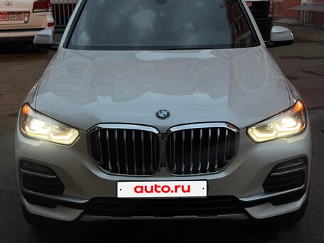 2019 BMW X5 40i IV (G05/G18), белый, 5500000 рублей, вид 2