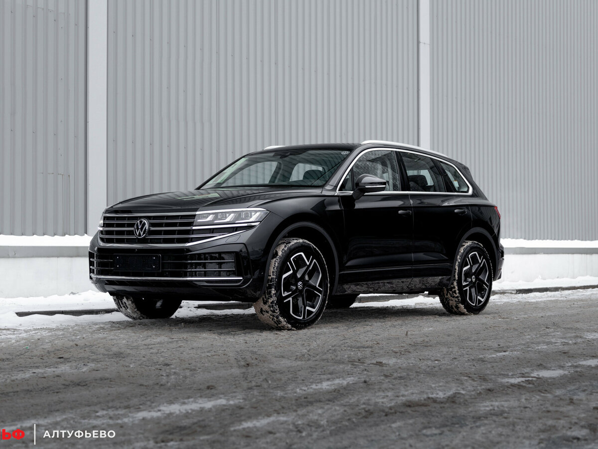 Открыть фотографии: Volkswagen Touareg III Рестайлинг