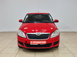 2013 Skoda Fabia II Рестайлинг, красный, 400000 рублей, вид 2