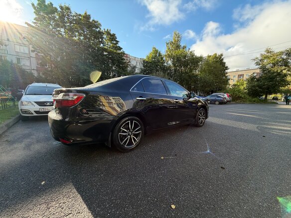 2017 Toyota Camry VII (XV50) Рестайлинг 2, чёрный, 1910000 рублей - вид 4
