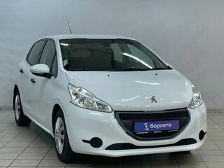 2013 Peugeot 208 I, белый, 550000 рублей, вид 2
