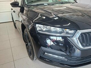 2021 Skoda Octavia IV (A8), чёрный, 2150000 рублей, вид 2