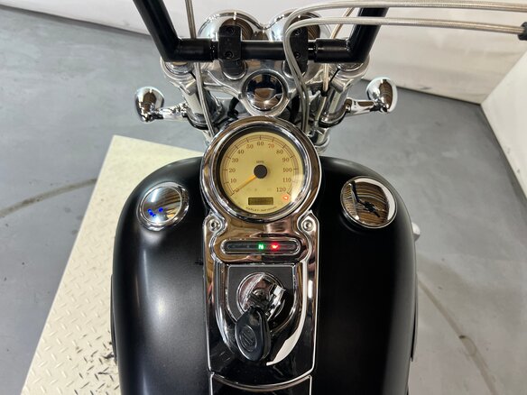 2008 Harley-Davidson Fat Bob, чёрный, 570000 рублей - вид 28