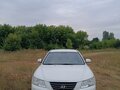 2010 Hyundai Sonata V (NF) Рестайлинг, белый, 620000 рублей - вид 1