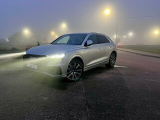2018 Audi Q8 50 TDI I (4M), серебристый, 5550000 рублей, вид 2