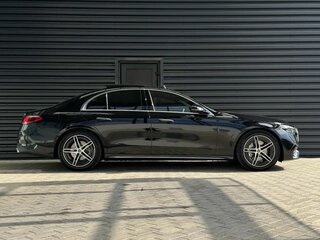 2025 Mercedes-Benz E-Класс 300 VI (W214, S214), чёрный, 8390000 рублей, вид 4