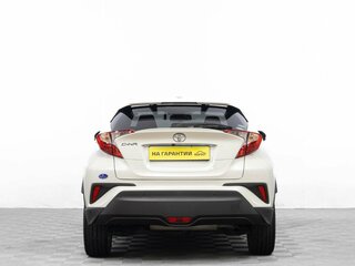 2017 Toyota C-HR I, белый, 2039000 рублей, вид 5