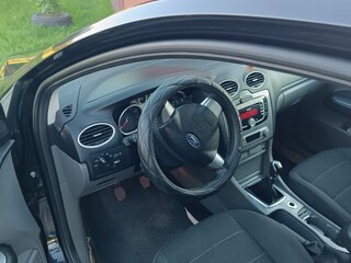 2009 Ford Focus II Рестайлинг, чёрный, 485000 рублей, вид 4