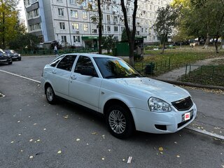 2010 Lada (ВАЗ) Priora I, белый, 270000 рублей, вид 2