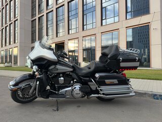 2011 Harley-Davidson Electra Glide, серый, 990000 рублей, вид 4