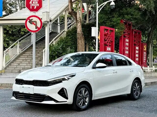 2023 Kia K3 II (China Market) Рестайлинг, белый, 1200060 рублей, вид 1