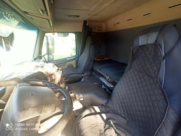 2010 Volvo FM, синий, 2250000 рублей - вид 4