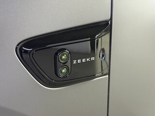 2026 Zeekr 8X Dawn, серый, 13200000 рублей, вид 4
