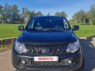 2017 Mitsubishi L200 V, чёрный, 1990000 рублей, вид 3