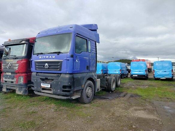 2022 Sinotruk Sitrak C7H, синий