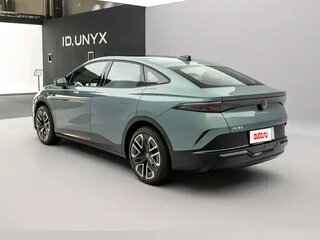 2026 Volkswagen ID.Unyx 07, зелёный, 3950206 рублей, вид 4