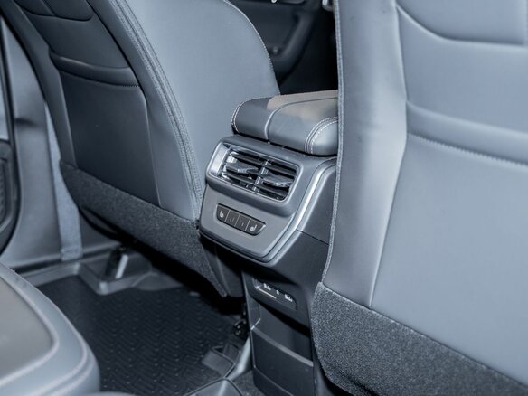 2026 Geely Okavango I Рестайлинг, белый, 4085990 рублей - вид 18