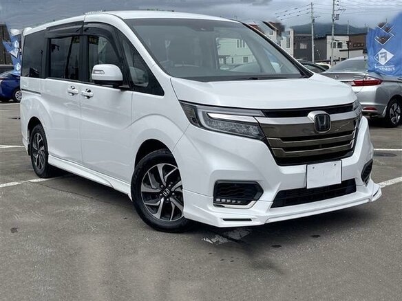 2019 Honda Stepwgn Spada V Рестайлинг, белый, 1957000 рублей - вид 2