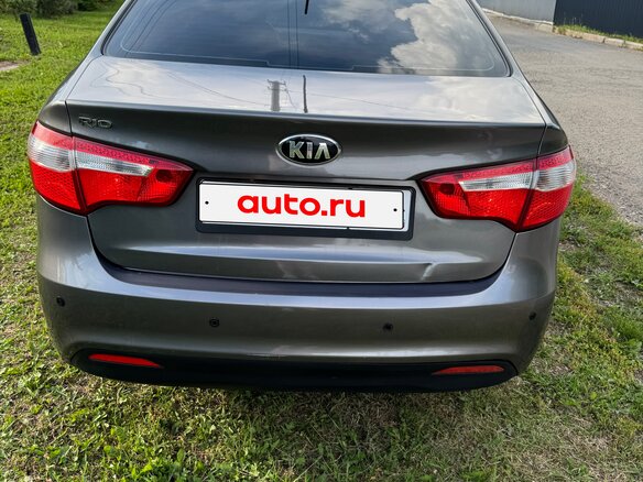 2014 Kia Rio 6-speed III, серый, 710000 рублей - вид 5