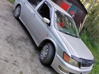 1998 Toyota Vista V (V50), серый, 370000 рублей, вид 1
