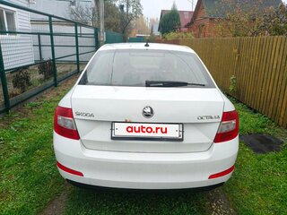 2017 Skoda Octavia III (A7), белый, 950000 рублей, вид 4