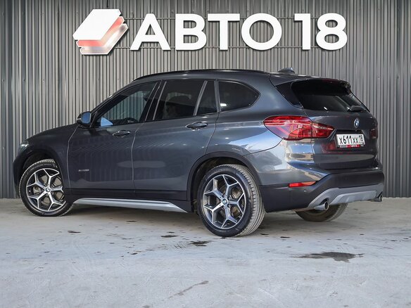 2017 BMW X1 28i xDrive II (F48), серый, 2349000 рублей - вид 3