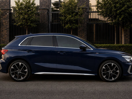 2022 Audi A3 Sportback 35 TFSI IV (8Y), синий, 2080000 рублей, вид 3