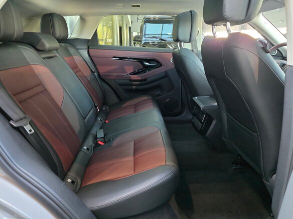 2024 Land Rover Range Rover Evoque II Рестайлинг, серый, 5730000 рублей - вид 14