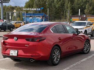 2021 Mazda 3 IV (BP), красный, 2150000 рублей, вид 2
