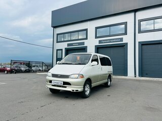 1995 Toyota HiAce XH10, белый, 1179000 рублей, вид 2