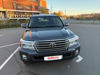 2013 Toyota Land Cruiser 200 Series Рестайлинг 1, серый, 5300000 рублей, вид 1