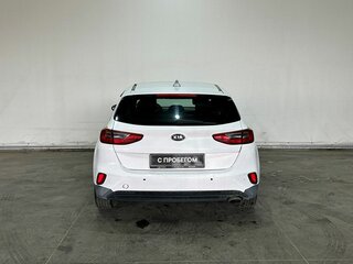 2018 Kia Ceed III, серебристый, 700000 рублей, вид 5