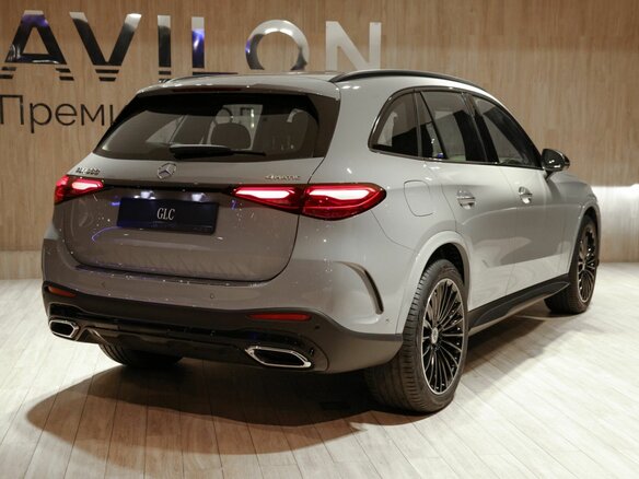 2026 Mercedes-Benz GLC 300 II (X254), серый - вид 5