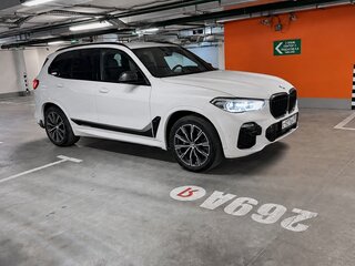 2021 BMW X5 30d IV (G05/G18), белый, 5999000 рублей, вид 2