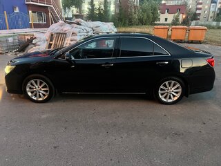 2012 Toyota Camry VII (XV50), чёрный, 1350000 рублей, вид 4