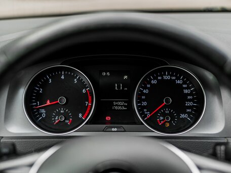 2013 Volkswagen Golf VII, серый, 810000 рублей, вид 5
