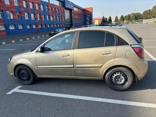 2011 Kia Rio II Рестайлинг, бежевый, 470000 рублей, вид 4