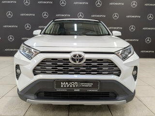 2020 Toyota RAV4 V (XA50), белый, 3350000 рублей, вид 2