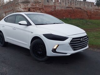 2018 Hyundai Elantra VI (AD), белый, 1200000 рублей, вид 3