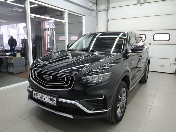 2021 Geely Atlas Pro, чёрный, 2000000 рублей - вид 2