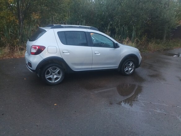 2019 Renault Sandero Stepway II Рестайлинг, серый - вид 2