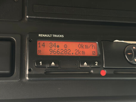 2013 Renault Premium, красный, 2600000 рублей, вид 4