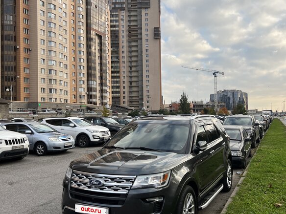 2019 Ford Explorer V Рестайлинг 2, серый, 3500000 рублей - вид 14