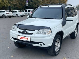 2014 Chevrolet Niva I Рестайлинг, белый, 690000 рублей, вид 1