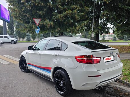 2014 BMW X6 M I (E71) Рестайлинг, белый, 2700000 рублей, вид 2