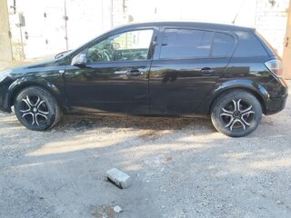 2011 Opel Astra H Рестайлинг, чёрный, 530000 рублей, вид 4